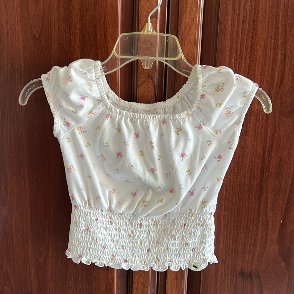 Abercrombie Kids' white floral blouse